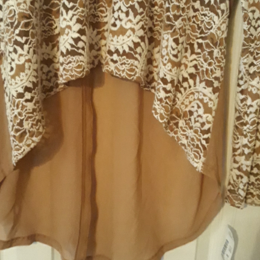 Tunic - Picture 4 of 4